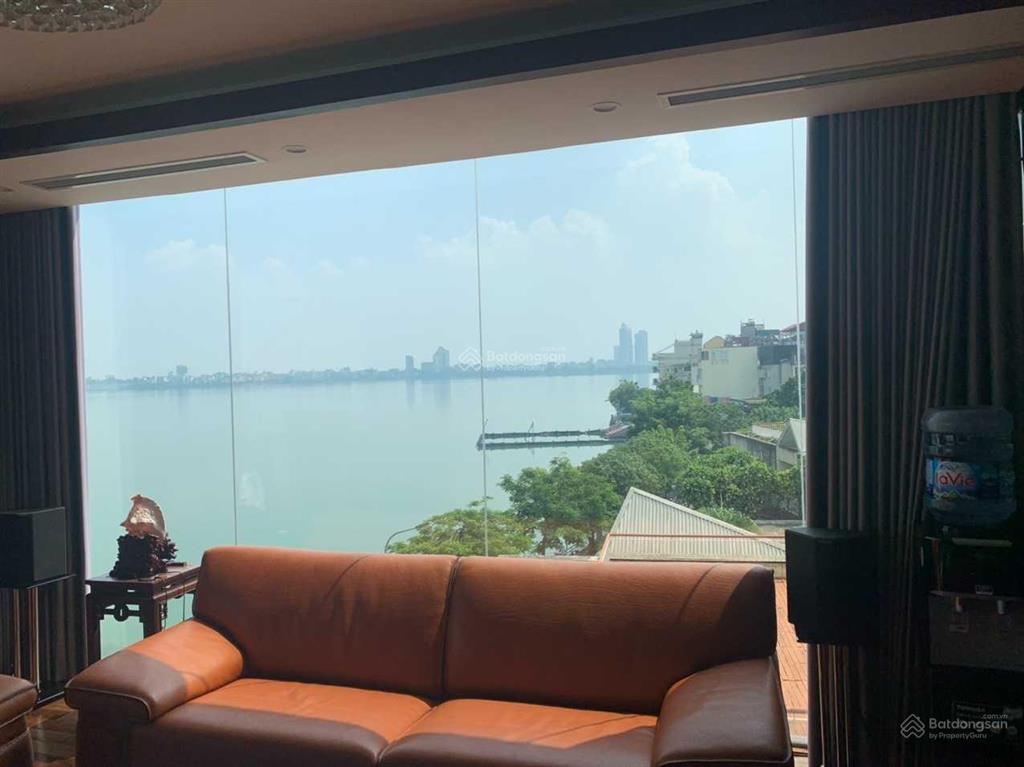 Bán gấp nhà 530m2 mặt tiền 26m mặt hồ tây