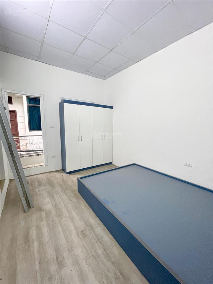 Bán đất 90m lô góc cầu giấy, mặt tiền rộng, ngõ ô tô, vị trí vàng xây ccmn, sổ đỏ đẹp 0974 228 ***