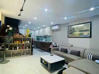 Nhà đẹp đón tết lạc long quân  tây hồ. nội thất đẹp  cách ô tô tránh 20m. dt 40m2 x 5t.