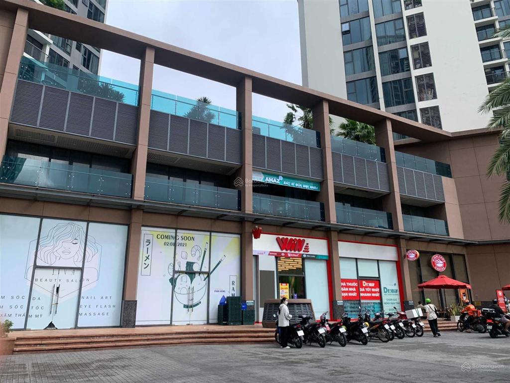 Cho thuê shophouse mt nguyễn văn linh q7 dt 215m2 giá chỉ 50tr/th tặng 2 tháng decor  0909 904 ***