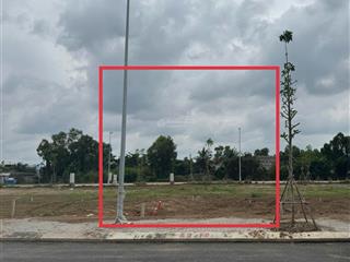 Bán lô đất nền 80m2 shr ngay chợ cần đước giá 1ty850 mt trước nhà 6m  0909 904 ***