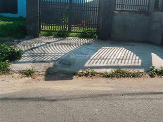 Gia đình bán gấp lô đất 115m2 đường trần văn chẩm xã phước vĩnh an củ chi giá 1tỷ790 sổ hồng riêng