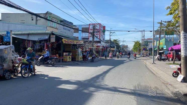 Bán gấp đất 118m2 giá 1tỷ250 đường nguyễn thị lắng gần sân vận động cây da xã tân phú trung