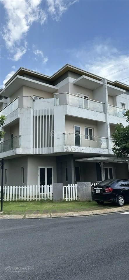 Bán căn góc nhà liền kề melosa khang điền diện tích 185m2 giá 23 tỉ. sổ hồng riêng