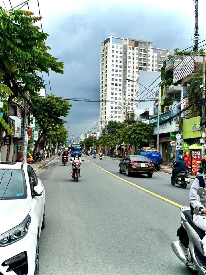 Tòa nhà mặt tiền đặng văn bi  dt 9 x 37m (dt sàn 1250m2)  hầm + 6 tầng