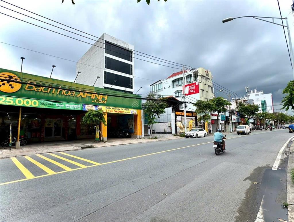 Tòa nhà mặt tiền đặng văn bi  dt 9 x 37m (dt sàn 1250m2)  hầm + 6 tầng