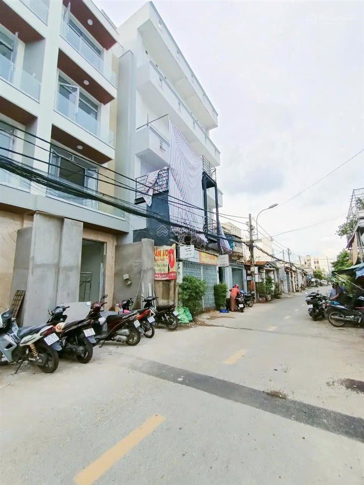 Căn ngay mặt tiền phạm văn đồng  dtsd 320m2 + 5 tầng