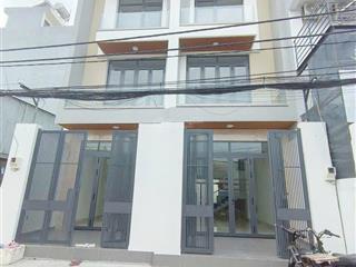Căn ngay mặt tiền phạm văn đồng  dtsd 320m2 + 5 tầng
