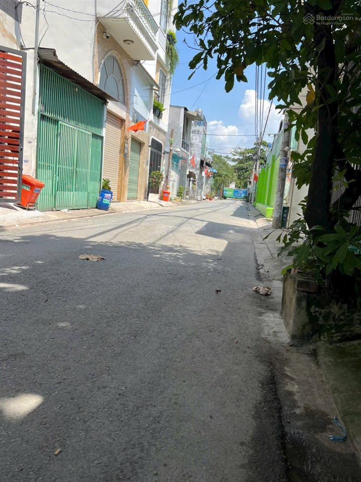 Bán nhà 239/15 đường hồ văn long,bhhb, bình tân
dt 5.511m2. 60m2. dtsan 240m2 4lầu 5.45ty