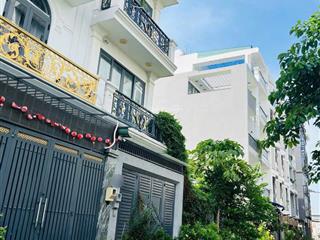 Nhà đẹp khu nội bộ đầm sen  lạc long quân (4x18m, 3.5 tấm) giá 10.5 tỷ