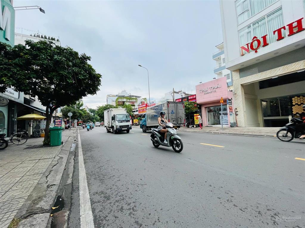 Tài sản lớn  tòa nhà 7 tầng  mặt tiền tân sơn nhì ( 18x31m nở hậu, 560m2 ) chính chủ 165 tỷ tl