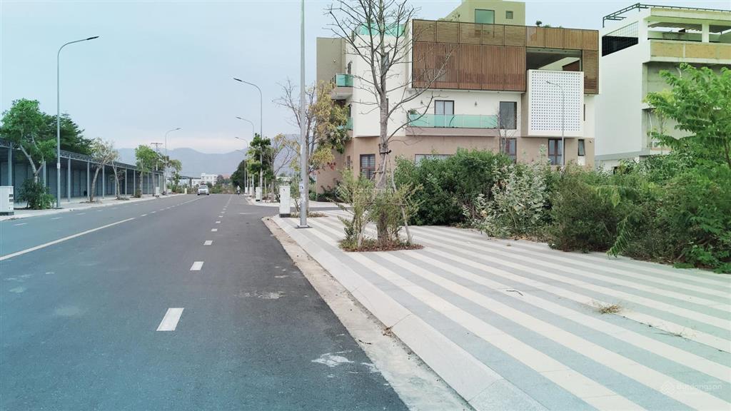 Bán đất nền thanh sơn c, 6*23m, 110m2 thổ. giá chỉ 2.6 tỷ rẻ nhất hoà long, bà rịa.  0937 979 ***