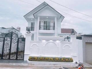 Chính chủ gửi hạ giá bán nhà 2 tầng 10 x 22m đường song hành gần chợ hóc môn