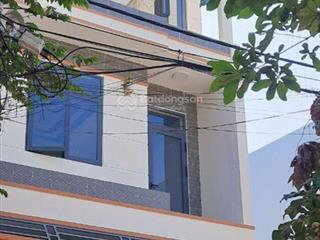 Chính chủ gửi bán nhà 3 tầng 5,2 x 17m, đường lê thị kim gần ubx xuân thới sơn, chợ chữ s