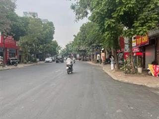 Lô góc 3 mặt tiền 226m2 mảnh đất kinh doanh mơ ước ngay trung tâm trâu quỳ.  e lộc 0397 041 ***