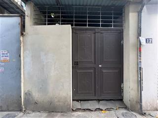 Cần bán nhanh mảnh đất thổ cư tặng căn nhà cấp 4 gần đường ô tô tại phường Phúc Lợi