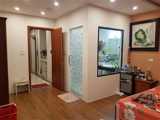 Cần bán căn nhà 6 tầng thang máy trong khu liền kề Minh Tâm phường Long Biên 