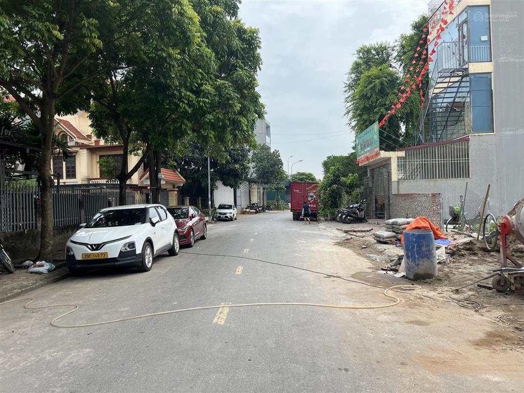 Chính chủ cần bán lô đất tặng căn nhà cấp 4 đang cho thuê trong khu đô thị 31ha, trâu quỳ