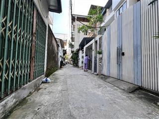 Cần bán nhanh mảnh đất tặng căn nhà cấp 4 đường thông ô tô gần đường Ngô Gia Tự 