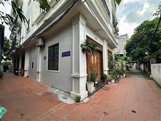 Chuyển ra nơi ở mới gia đình bán nhanh căn nhà 5 tầng hai mặt thoáng tại tổ 15 Thạch Bàn 