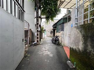 Cần tiền hạ giá bán nhanh lô đất gần đường ô tô tránh tại trung tâm phường Phúc Lợi, Long Biên