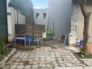 Cần tiền bán nhanh lô đất đẹp view vườn hoa thoáng mát tại trung tâm khu tđc trâu qùy, gia lâm
