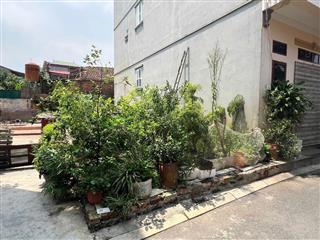 Chính chủ cần bán gấp lô đất thổ cư hai mặt thoáng đường thông ô tô tại trung tâm thôn Đào Xuyên, Đa Tốn, Gia Lâm 