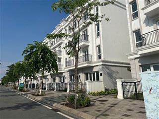 Cần sang nhượng gấp căn góc xẻ khe mặt đường Ban Trắng trong khu dự án Eurowindow thị trấn Trâu Qùy