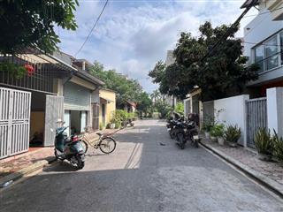 Chính chủ cần sang tên mảnh đất đẹp nằm trong khu phân lô hồ Rền Cổ Bi, Gia Lâm