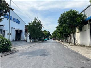 Bà cô nhờ bán gấp lô đất đẹp tọa lạc tại trung tâm khu làng nghề kiêu kỵ, gia lâm