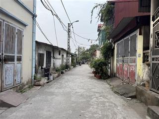 Chính chủ cần bán gấp mảnh đất thổ cư hai mặt thoáng tại trung tâm khu viện rau, trâu quỳ, gia lâm