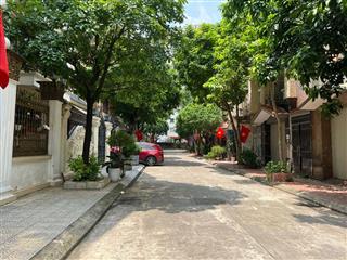 Cần bán căn biệt thự xây thô tại trung tâm khu đô thị mới Việt Hưng phường Long Biên