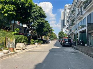Cần bán gấp căn biệt thự đơn lập rộng 255m2 tại trung tâm khu đô thị 31ha, trâu qùy, gia lâm