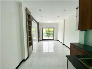 Chính chủ cần bán căn nhà xây mới 6 tầng thang máy đường ô tô tránh tại phường Thạch Bàn, Long Biên 