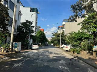 Chính chủ cần tiền hạ giá bán nhanh lô đất đẹp nằm trên trục đường 17m trong khu tđc trâu qùy