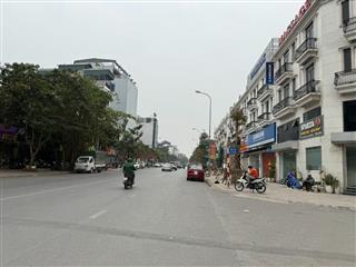 Chính chủ cần bán gấp căn Shophouse Sông Hồng mặt phố Thành Trung, Trâu Qùy, Gia Lâm 