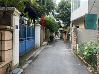 Chuyển về quê sinh sống gia đình cần bán nhanh mảnh đất tặng căn nhà 2 tầng cũ tại Trâu Qùy, Gia Lâm