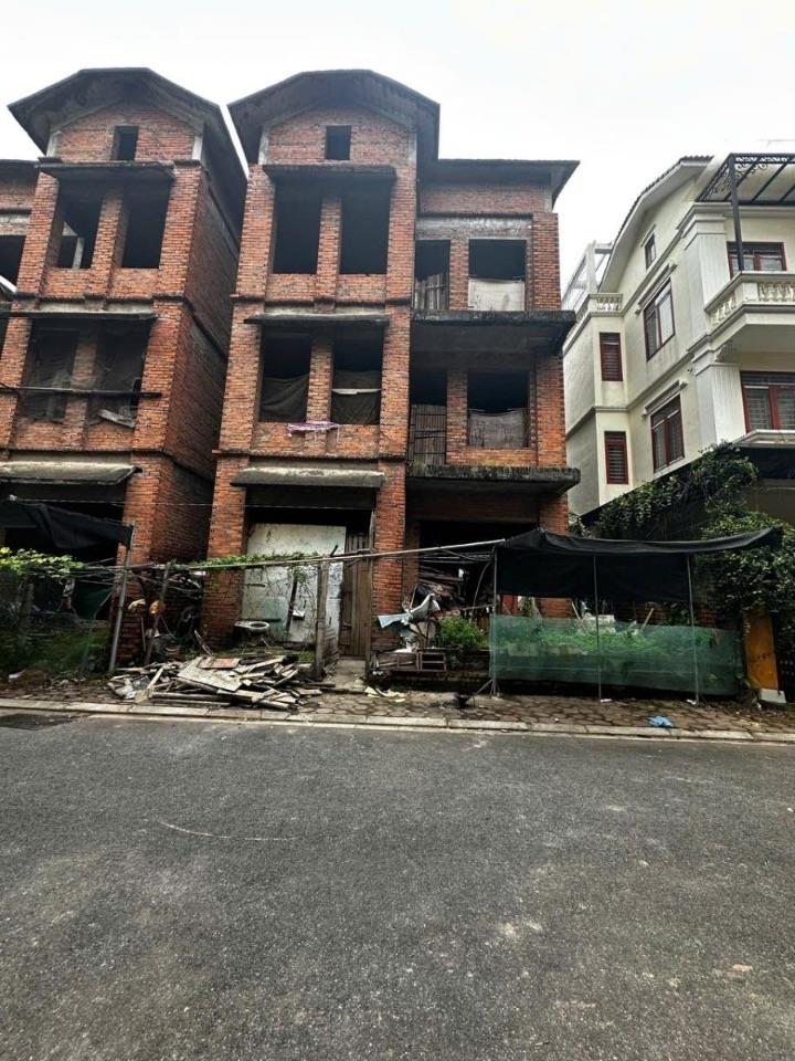 Chính chủ cần bán gấp căn biệt thự xây thô tại trung tâm Làng Cam, Cổ Bi, Gia Lâm 