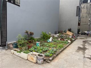 Chính chủ cần bán mảnh đất hai mặt thoáng tại trung tâm Trâu Quỳ, Gia Lâm 