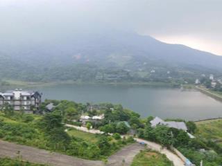 Hàng mới cắt lỗ! chủ bán lô 916m 200tc, mặt tiền 27m đất vuông vắn, view cao thoáng, giá hơn 7tr
