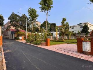 Lô đất 3 mặt tiền 1800m vuông vắn, đường chạy vòng quanh phù hợp cho nhà đầu tư siêu lợi nhuận