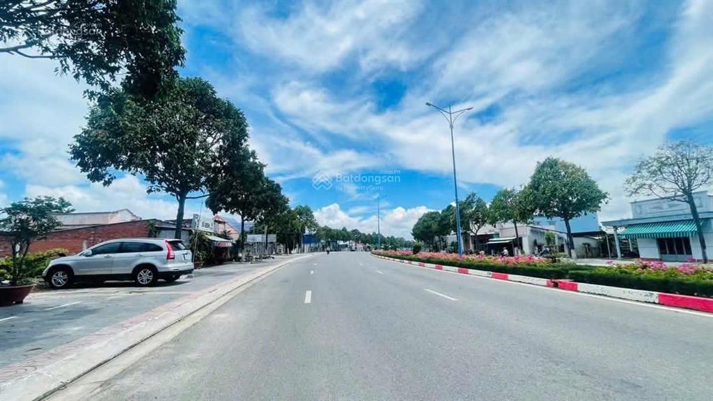 Lô góc 3 mặt tiền thoáng, đường lớn võ thị sáu, 271m2, ngang 9m, đặc biệt có 248m2 đất ở