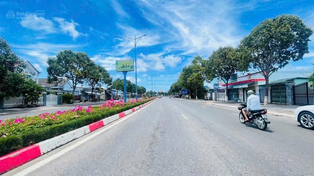 Lô góc 3 mặt tiền thoáng, đường lớn võ thị sáu, 271m2, ngang 9m, đặc biệt có 248m2 đất ở