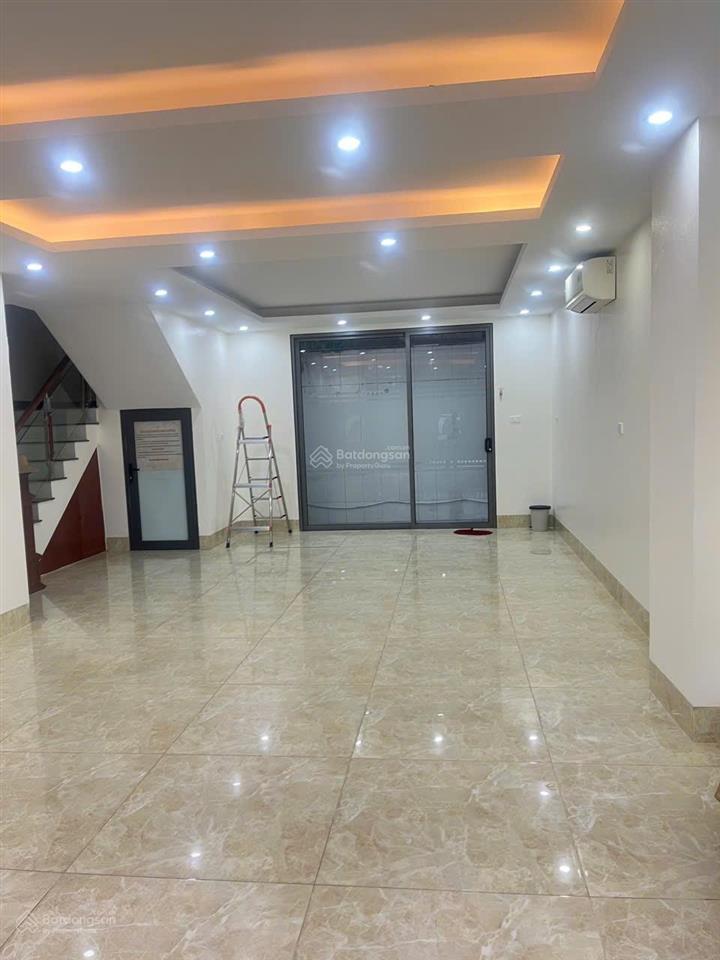 Hàng hiếm  tại lk 82 nguyễn tuân, thanh xuân, khu vip nhất nhì quận, thang máy, giá hợp lý