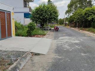 Cần bán 1 lô ngay tt phường 6 tân an giá ngộp