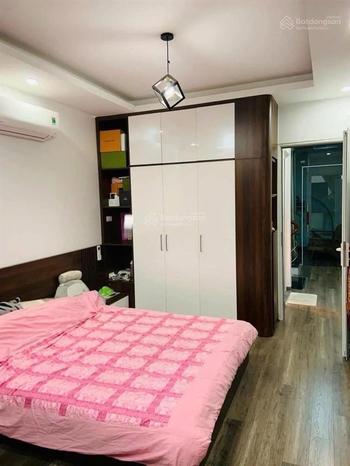 Yên hoà  13.8 tỷ  50m x 5t  20m ra phố  vf3 đỗ cửa kinh doanh.