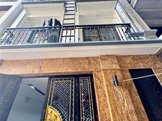 Toà ccmn  phố nguyễn khang  ôtô đỗ  66m2 x 6t  80tr/tháng  giá 18.1 tỷ.