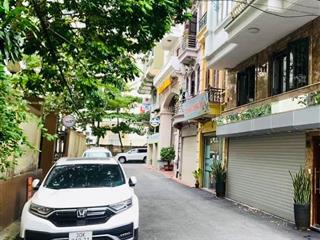 Nhà đẹp  hoàng quốc việt 59m2 x 6t thang máy  ô tô  giá 20.2 tỷ.