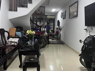 Bán nhà đẹp  phố dương khuê 39m2 x 6t  ngõ thông  rộng 3m  giá 10.5 tỷ.