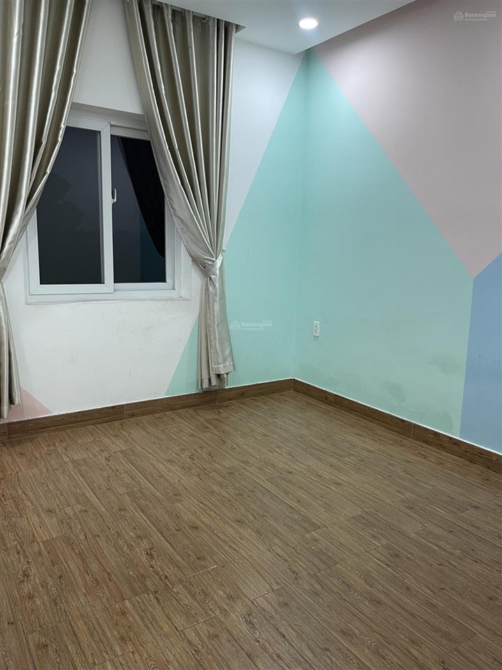 Nhà phố hoàn thiện có nội thất 3pn, giá 16tr/tháng.  0774 659 *** hương